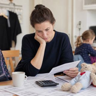 web-wenig-Familienfreundlichkeit-im-justizwachtmeisterdienst